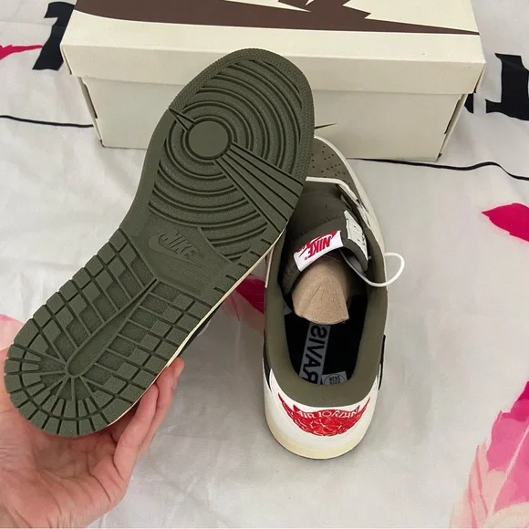 Travis Scott X Air Jordan 1 Low Og Olive Sneakers